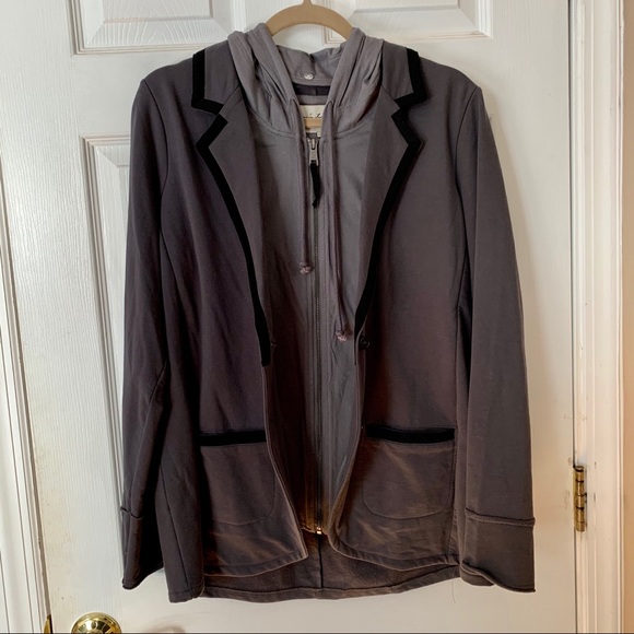 NWOT - Evy’s Tree Blazer with Removable Hood - M - Picture 3 of 8